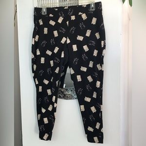 Torrid 3X Black and Cream Kitty Pull on Pants